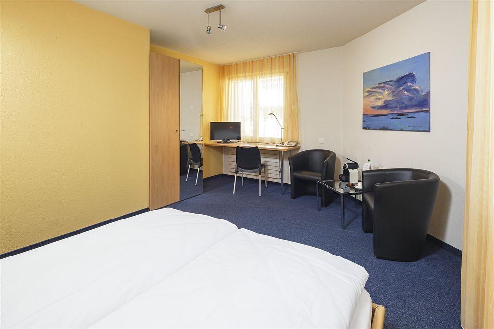 Aarehof Swiss Quality Hotel Wildegg Екстериор снимка
