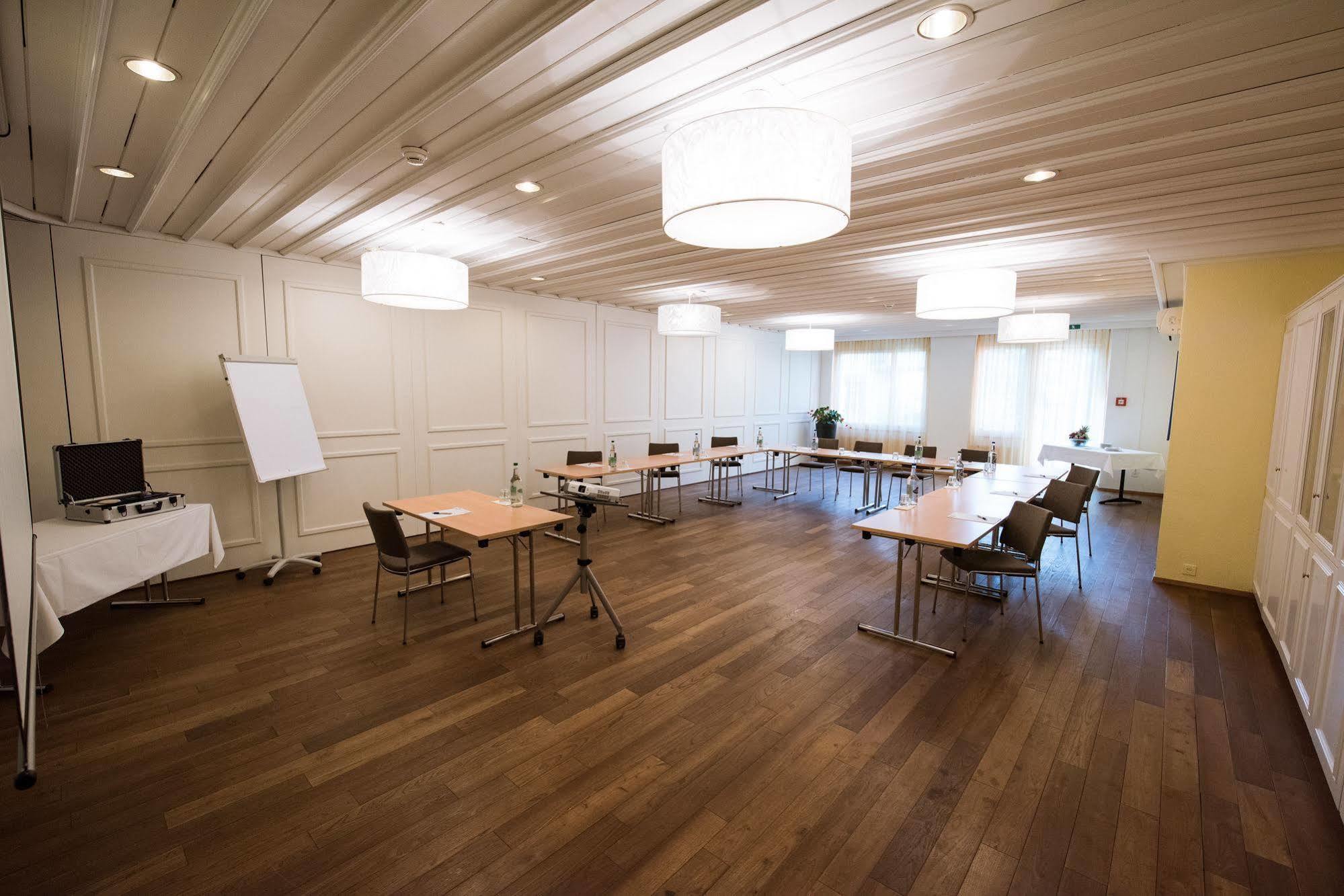 Aarehof Swiss Quality Hotel Wildegg Екстериор снимка