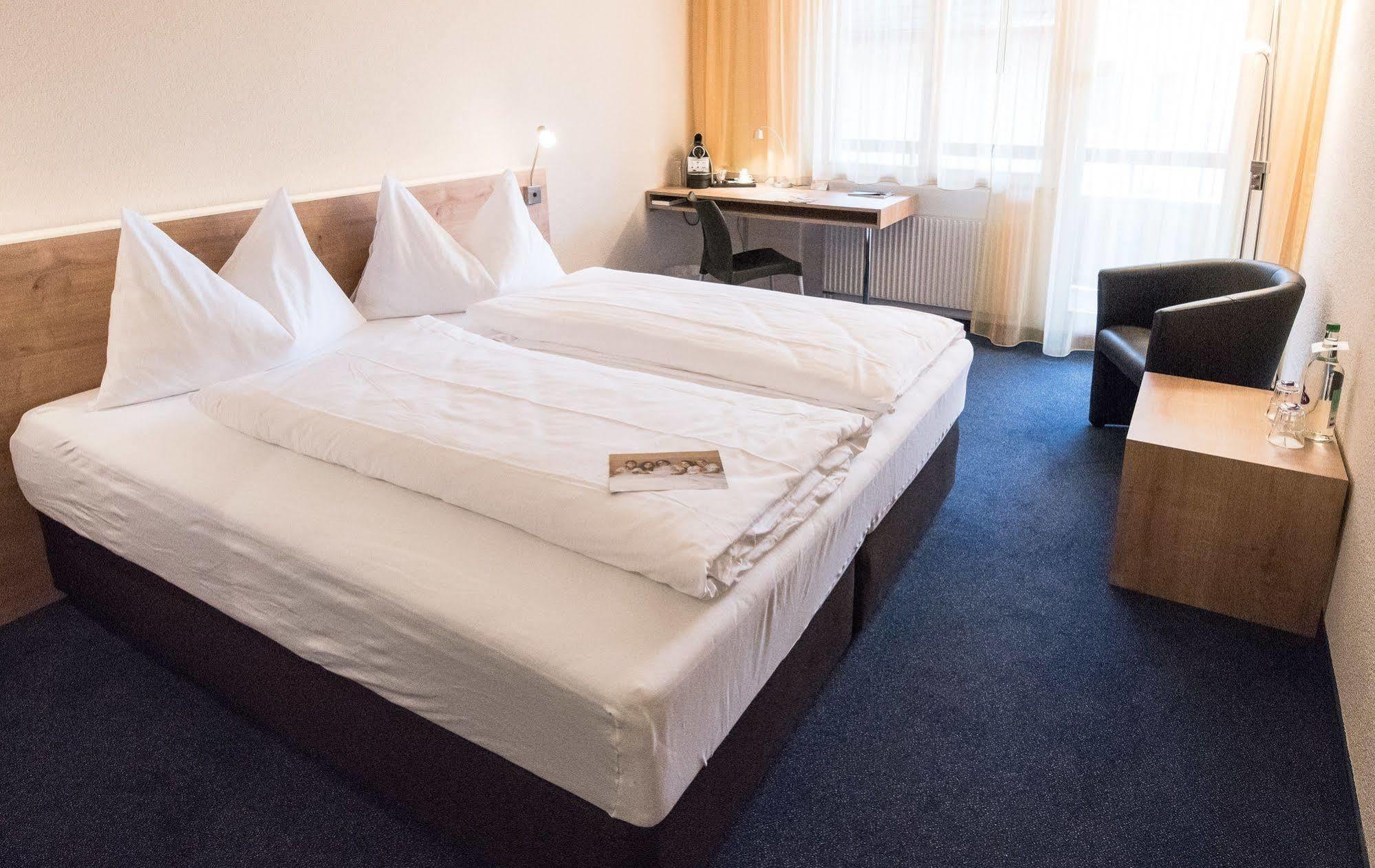 Aarehof Swiss Quality Hotel Wildegg Екстериор снимка